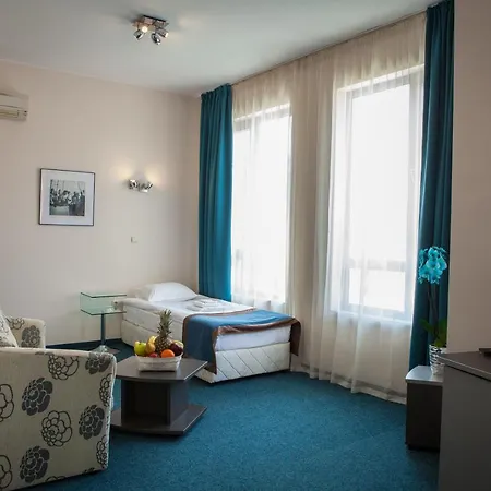 Family Opera Plaza- Former Hotel 2*