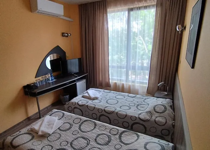 Hotell Opera Family - Former