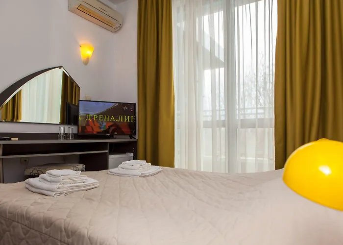 Opera Family - Former Hotell