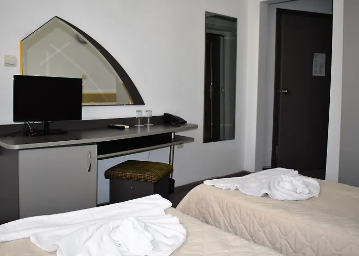 Opera Family - Former Hotell