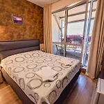 Hotel Opera Family - Former