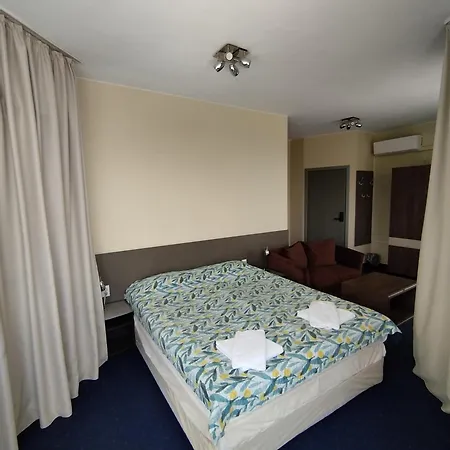 Opera Family - Former Hotel