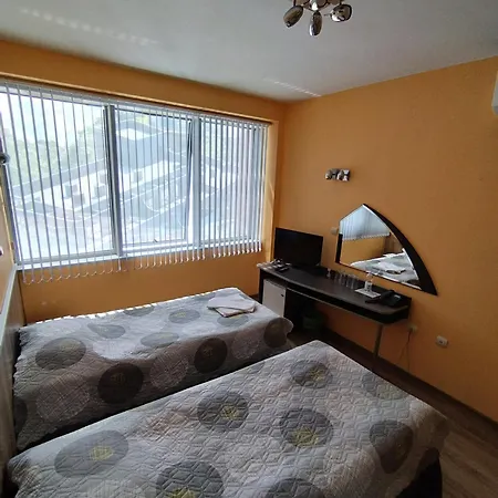 מלון Opera Family - Former וארנה