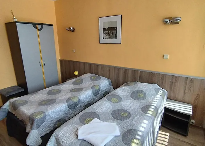 Opera Family - Former 3* Várna