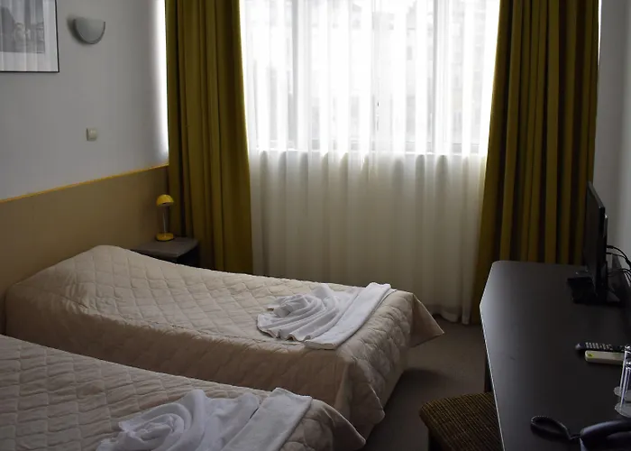 Szálloda Opera Family - Former 3*